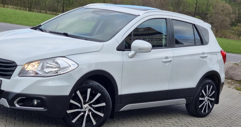 Suzuki SX4 cena 43900 przebieg: 147600, rok produkcji 2015 z Gdynia małe 781